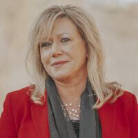 Josephine Headshot 2024_web Josephine Headshot 2024_web